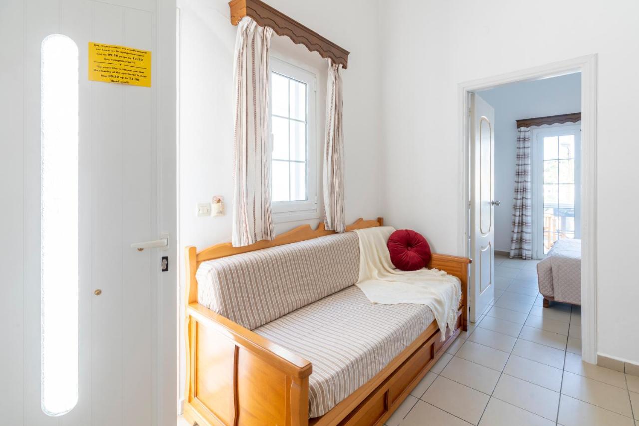 Tassos Apartments I Alinda  Bagian luar foto