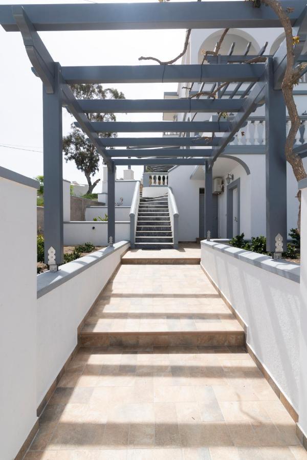 Tassos Apartments I Alinda  Bagian luar foto