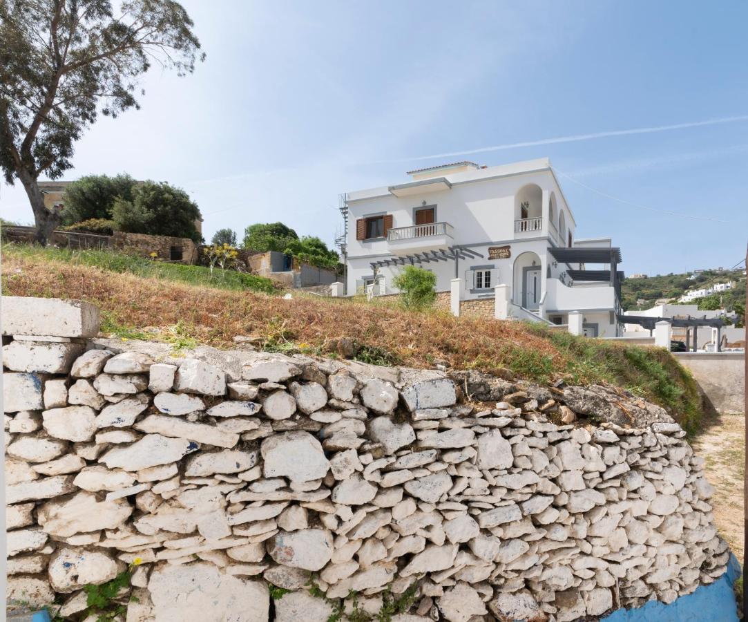 Tassos Apartments I Alinda  Bagian luar foto